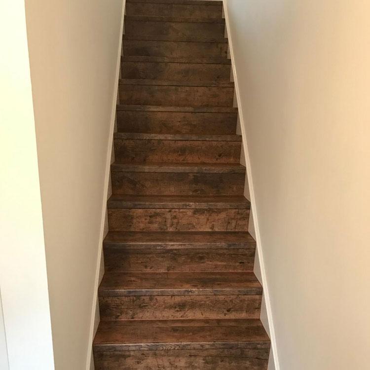 Quick step laminate on a staircase / landing and hallway