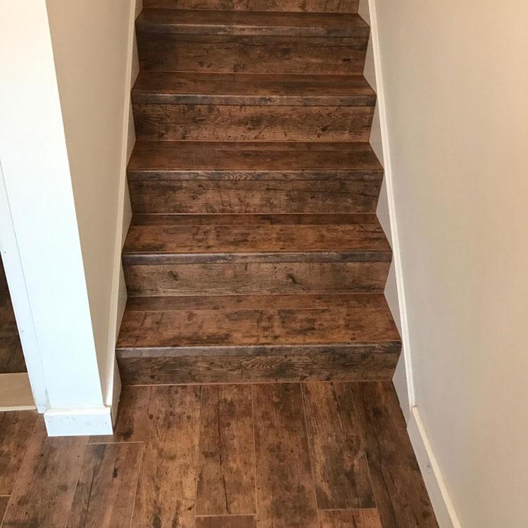 Quick step laminate on a staircase / landing and hallway