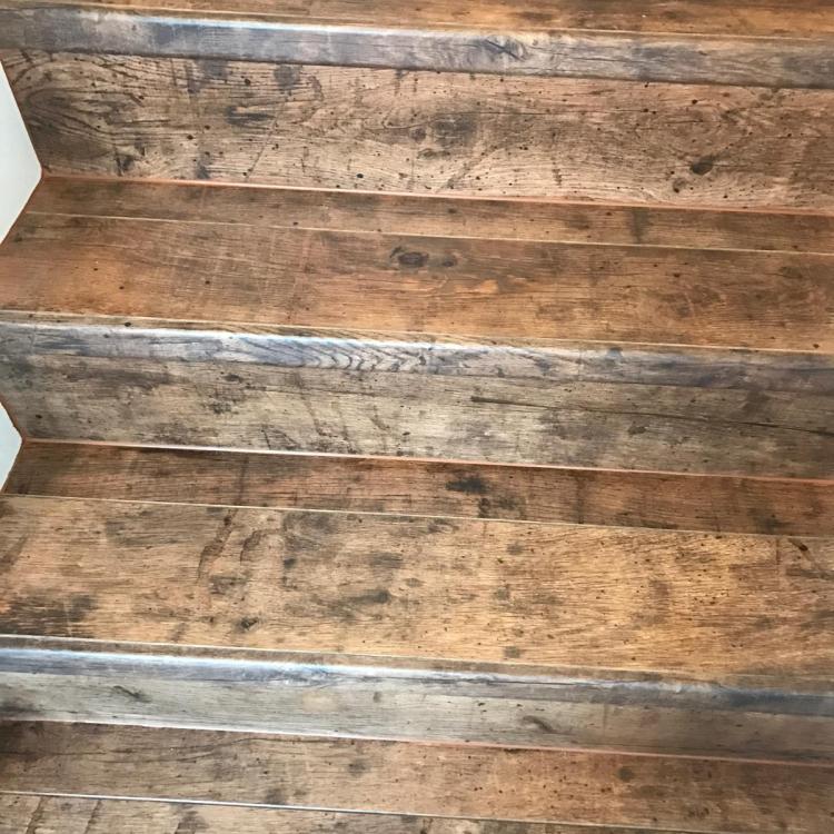 Quick step laminate on a staircase / landing and hallway
